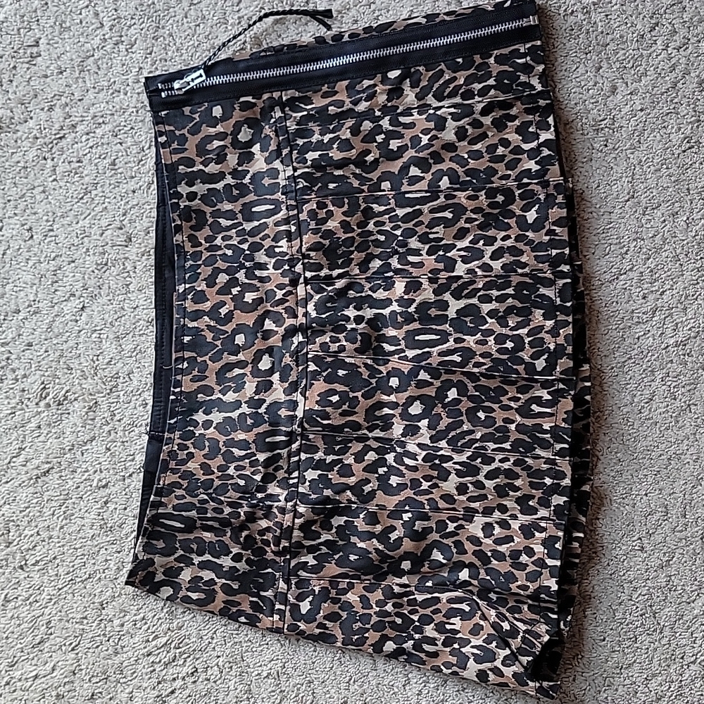 Royal Bones Leopard Miniskirt L